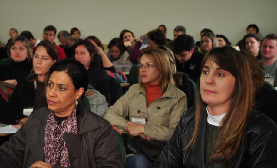 Evento de formação conjunta da Ditec e do DEB une conhecimentos sobre tecnologias educacionais e encaminhamentos pedagógicos.