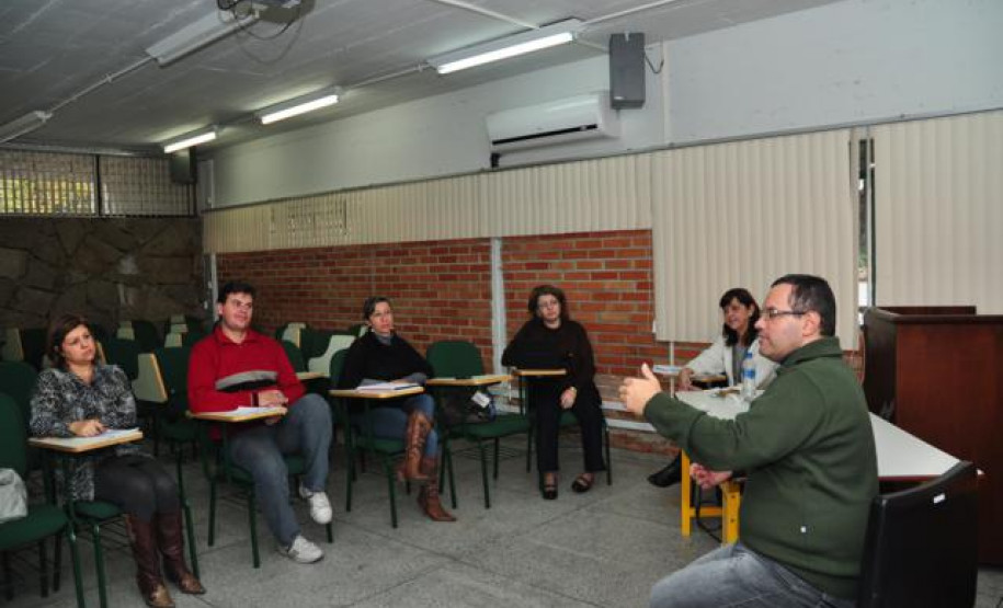 Evento de formação conjunta da Ditec e do DEB une conhecimentos sobre tecnologias educacionais e encaminhamentos pedagógicos.