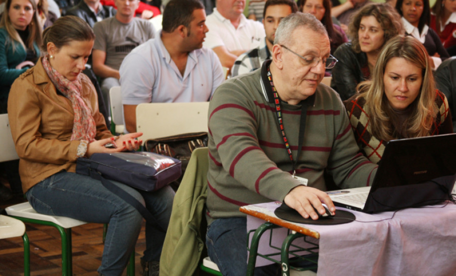 Constitui-se em um local dentro do município ou dentro de uma região destinado a formação técnica, humana e gerencial dos jovens do meio rural. Nas casas, os estudantes ficam uma semana em período integral e, na semana seguinte, vão aplicar em suas propriedades o que aprenderam.