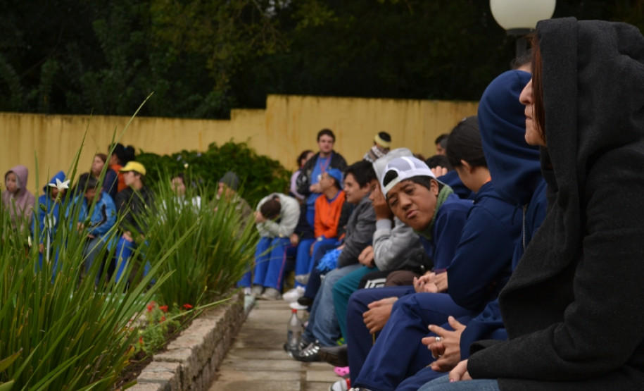 Estudantes de educação especial aprendem novas habilidades jogando variedade do golfe desenvolvida no Paraná, que já possui um campeonato.