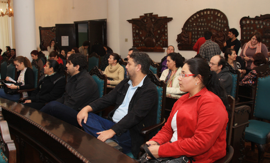 ... para o mundo celebrar e lembrar os africanos, medindo o progresso que este continente fazia e faz na comunidade internacional.