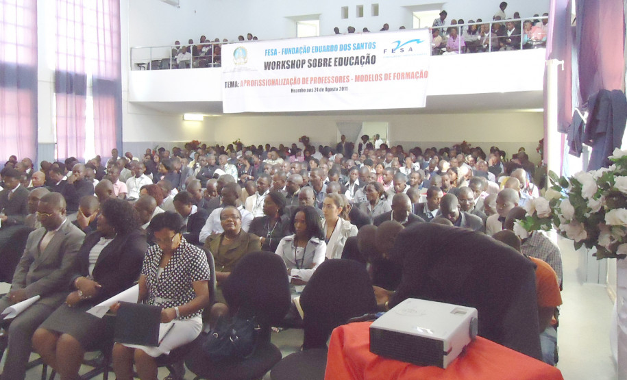 Em comemoração aos 15 anos da Fundação Angolana Eduardo dos Santos, foi realizado na África, workshop internacional de educação.