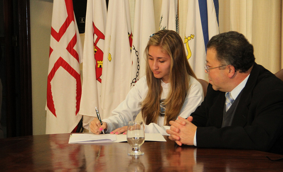 Grupo de trabalho que vai estruturar o programa foi criado nesta quinta-feira (31) por decreto do governador em exercício Flávio Arns. Serão atendidas inicialmente 13 escolas, nos municípios de Curitiba, Paranaguá, Antonina, Lapa e Ponta Grossa. A estimativa é investir R$ 7 milhões em projetos de restauração.