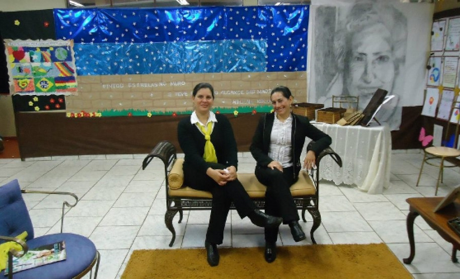 Diretora Silvana e Santirene na Sala sobre Helena Kolody