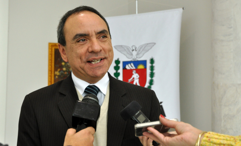 Secretário da Educação interino Jorge Wekerlin.