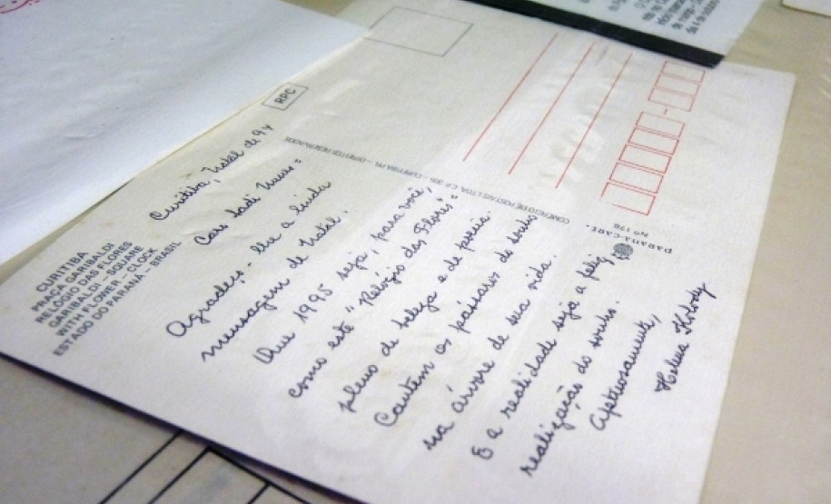 Cartas e cartões postais de Helena Kolody