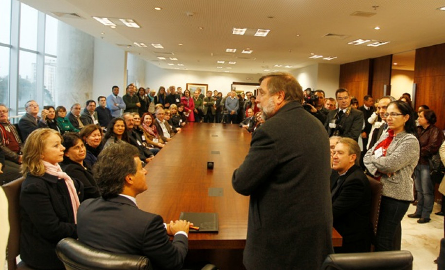 Beto Richa disse que investimento é parte do esforço do governo para garantir educação de excelência no Paraná.