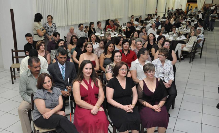 Agentes educacionais concluem Profuncionário em Toledo