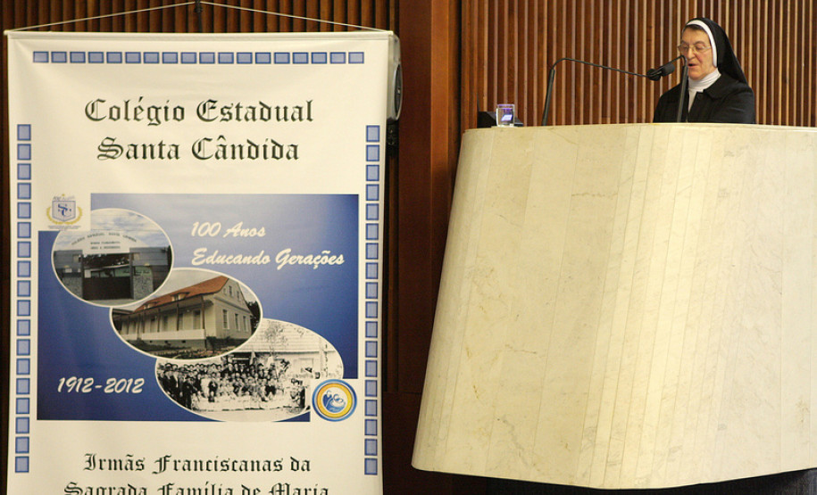 Colégio comemora cem anos de sua fundação