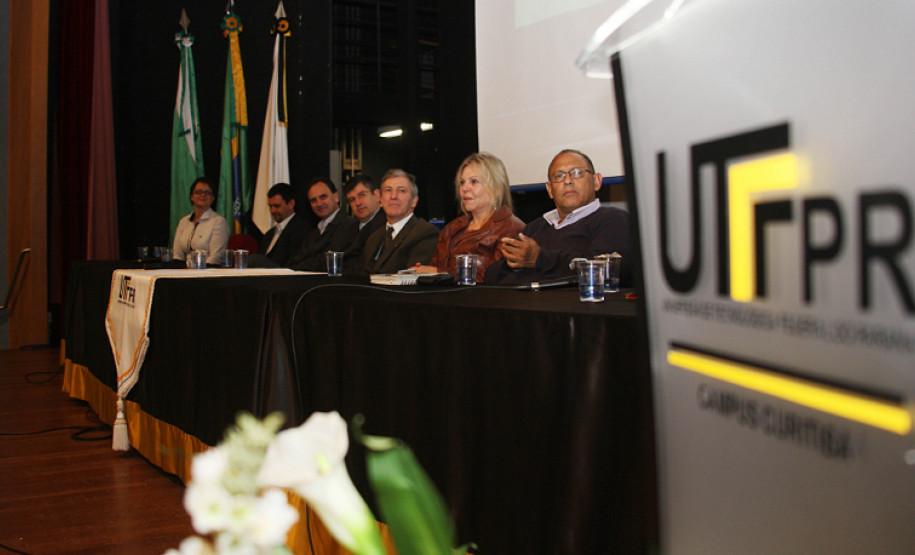 Quarta turma conclui as atividades do Programa de Desenvolvimento Educacional (PDE), uma política do Governo do Paraná de valorização dos professores