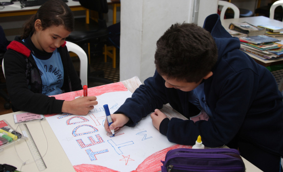 Alunos da Escola Estadual Dom Orione.