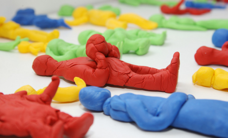 Atualmente 35 alunos cegos ou com baixo grau de visão da rede estadual de ensino participam de atividades em contraturno do projeto “Projeto ver com as mãos”, no Instituto Paranaense dos Cegos (IPC), em Curitiba.