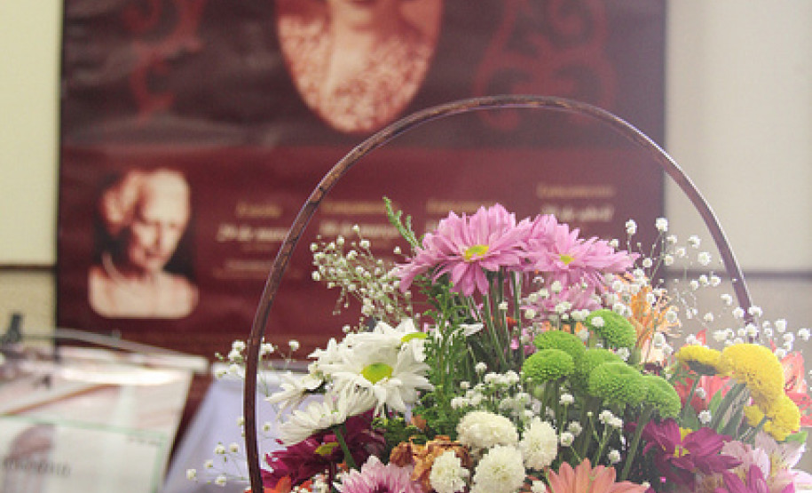 Programa vai percorrer as 32 regionais de educação incentivando a prática da leitura e escrita por meio de apresentações culturais, oficinas e palestras.