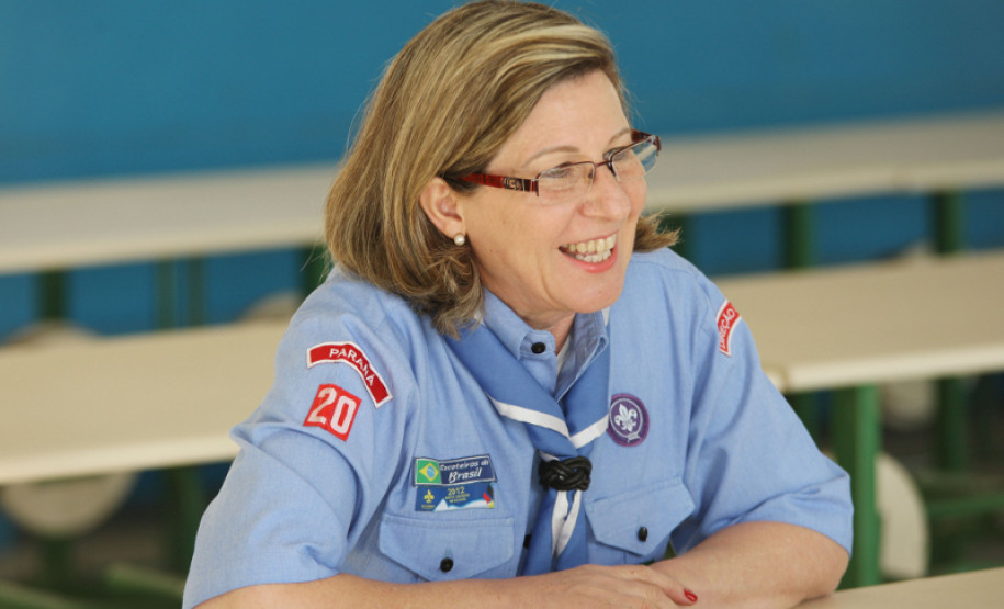 Mais 12 alunos do Colégio Estadual Manoel Ribas, em Curitiba, fizeram nesta terça-feira (14) a promessa escoteira do Grupo Escoteiro (GE) Zilda Arns.