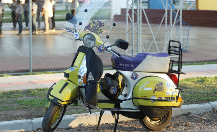 Posteriormente John Silva vai publicar as imagens em um livro intitulado “Foto-Travesía Scout por América”. “Nessas visitas conto um pouco da minha experiência e tento motivar as crianças a colocarem os sonhos delas em prática”, explica Silva.