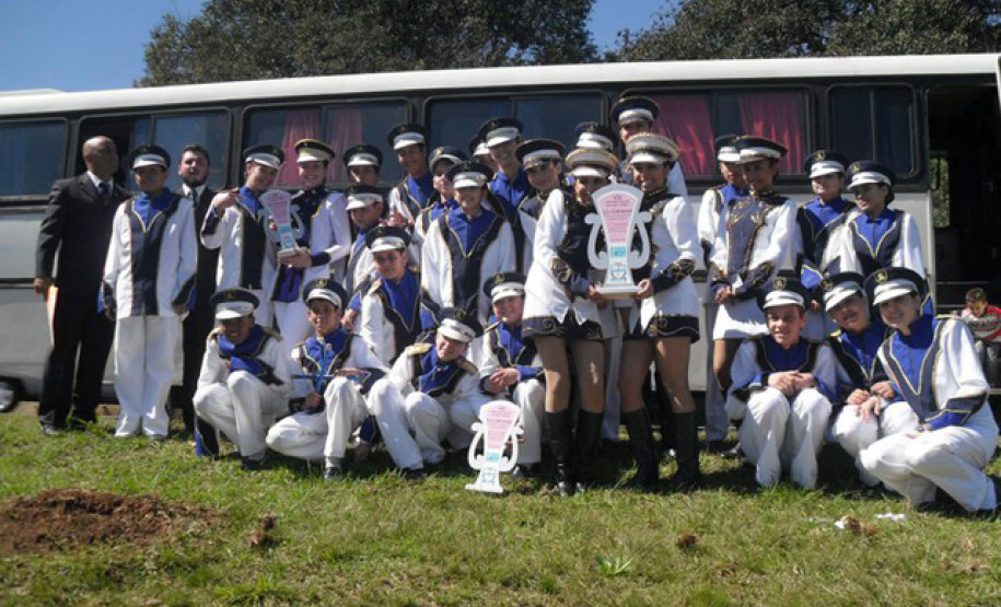 Alunos do Colégio Estadual Major Vespasiano Carneiro de Mello conquistaram título no XXI Concurso Interestadual de Fanfarras e Bandas (Cinfaban) no mês passado.