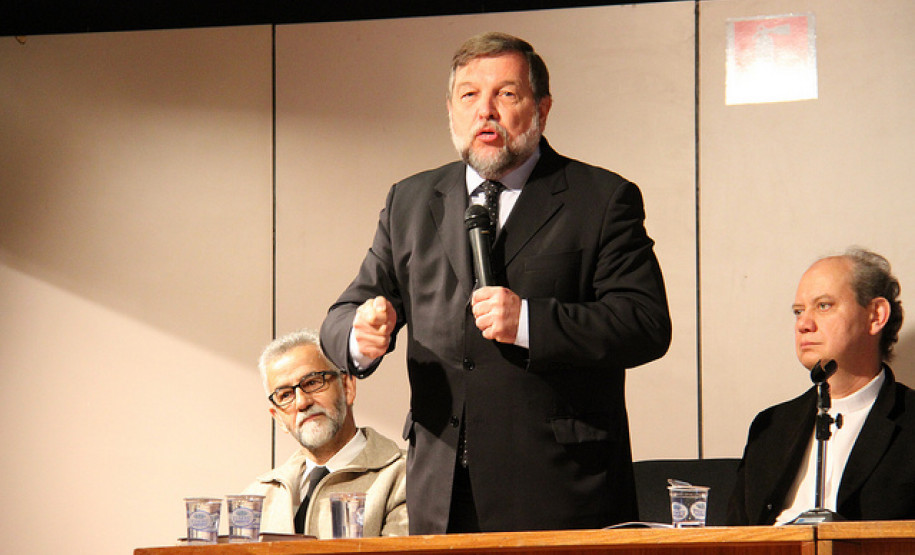 Paraná foi o primeiro Estado a trabalhar disciplina como área do conhecimento. Evento discute disciplina nas salas de aula, com respeito à diversidade religiosa