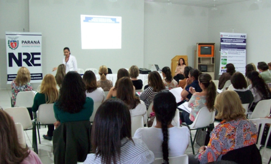 Pedagogos de 16 municípios atendidos pelo Núcleo participaram do curso de formação continuada tendo em foco as atividades práticas do cotidiano escolar.