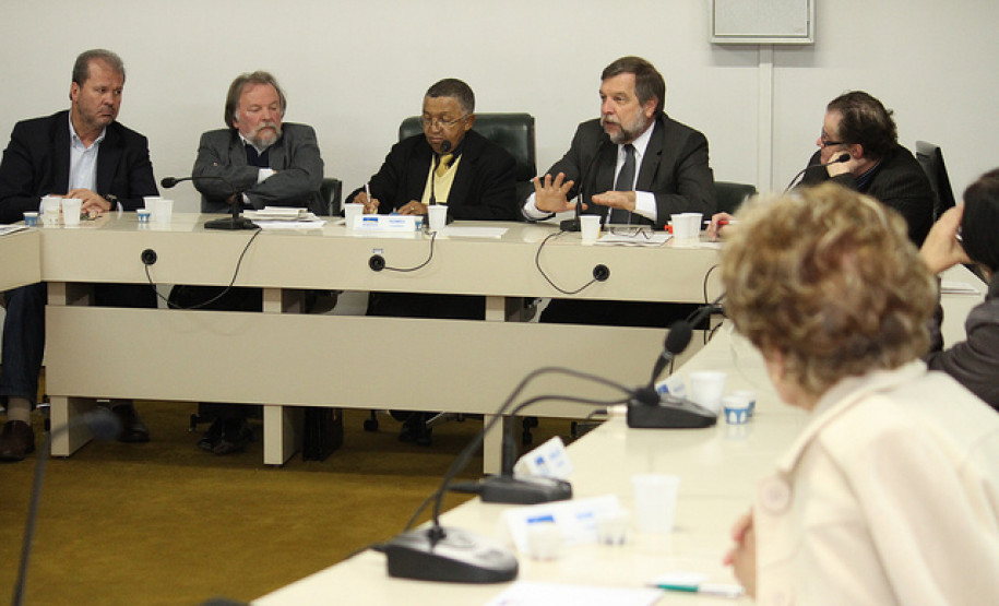 Durante evento, Flávio Arns informou os conselheiros sobre as soluções encaminhadas pelo atual governo sobre o caso Vizivali.