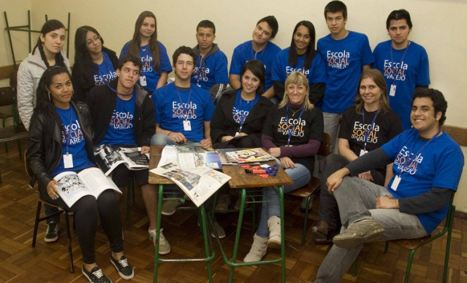 A atividade, com carga horária de 500 horas, é desenvolvida por meio de parceria entre o Governo do Estado, o Instituto Walmart e o Instituto Aliança, para valorizar a educação, incentivar o empreendedorismo e a carreira profissional dos estudantes da rede estadual. As aulas são dadas no Colégio Estadual Euzébio da Mota.