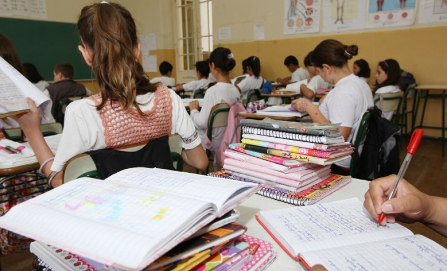 Governo paga segunda parcela da equiparação