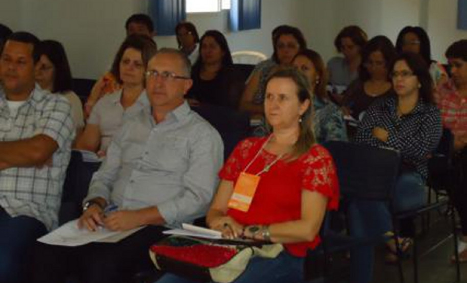 Encontro realizado no Núcleo Regional de Educação de Maringá.