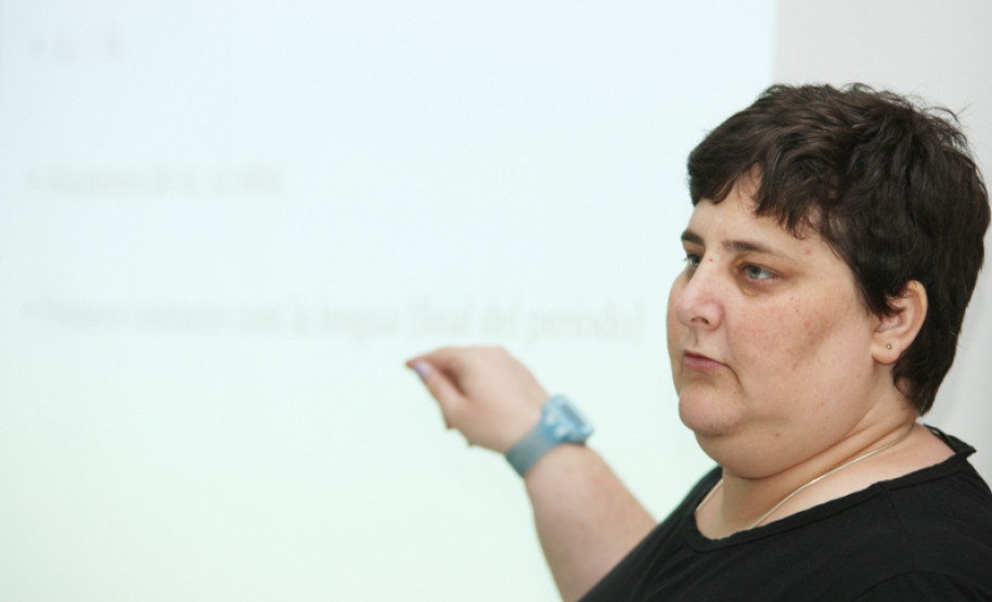 Durante quatro dias, educadores trabalharam espanhol de forma multidisciplinar. Objetivo é tornar estudo da língua mais atraente para alunos.