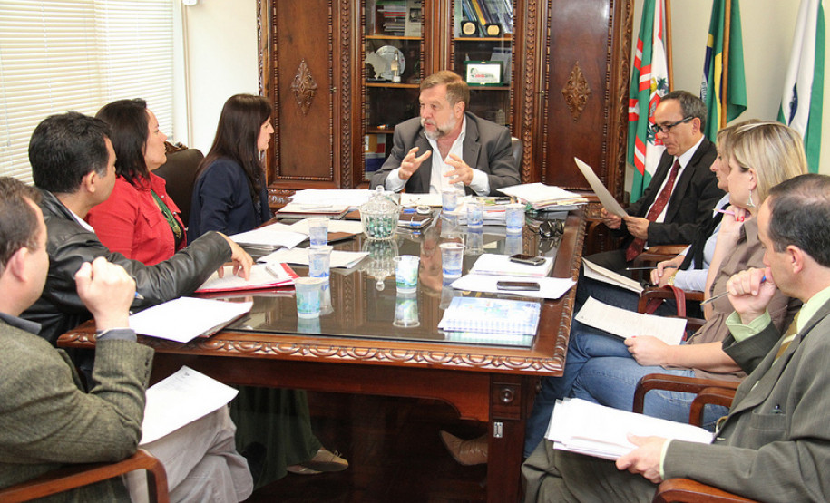 Reunião mensal com a APP Sindicato