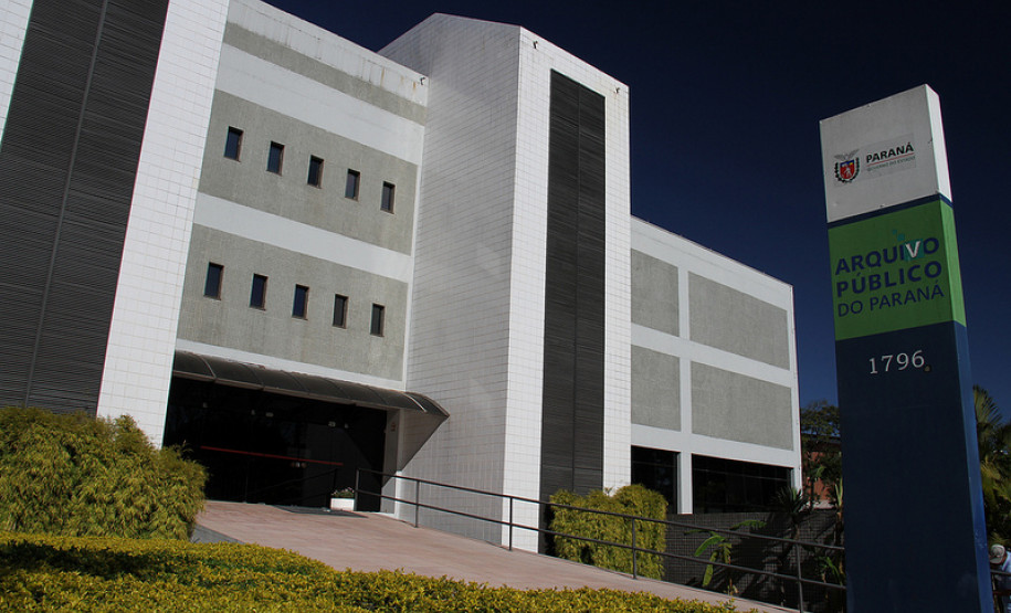 Arquivo Público lança exposição sobre escolas