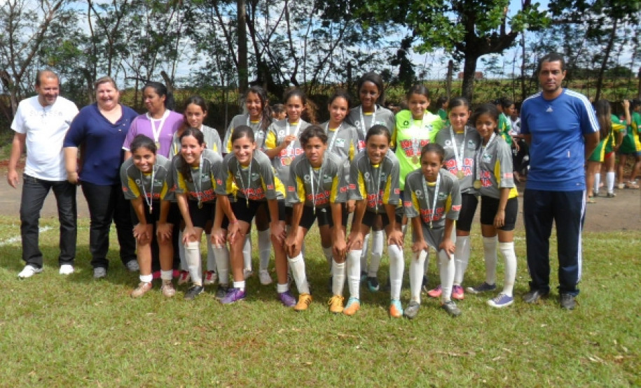 Colégio Estadual Humberto Teixeira Ribeiro, de Bandeirantes.