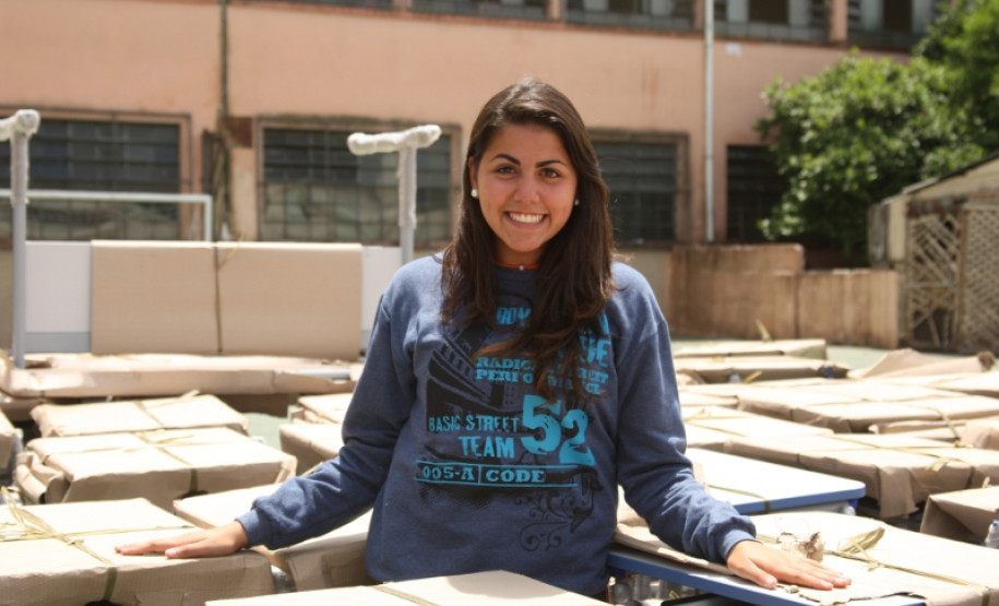 A escola vai realizar palestras orientando os estudantes para que cuidem das novas carteiras e mesas, liberando recursos de manutenção para investimento em outras áreas. “Isso é um incentivo para cuidarmos ainda mais da escola”, disse a aluna Jaqueline de Oliveira Thuler, 17 anos, do 2ª ano do ensino médio do Colégio Paula Gomes, em Curitiba.