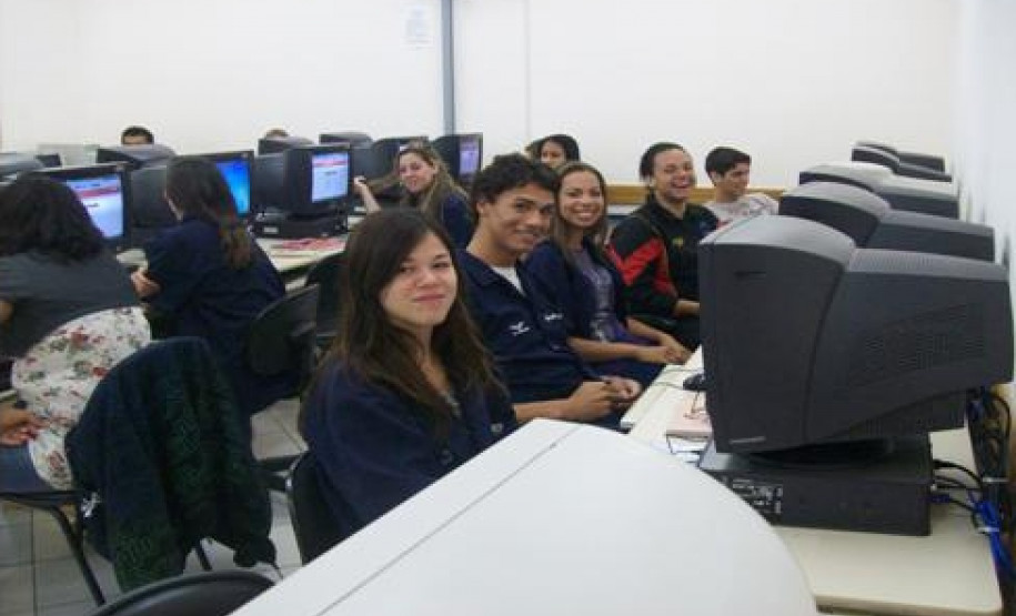 Alunos de Arapongas no SENAI